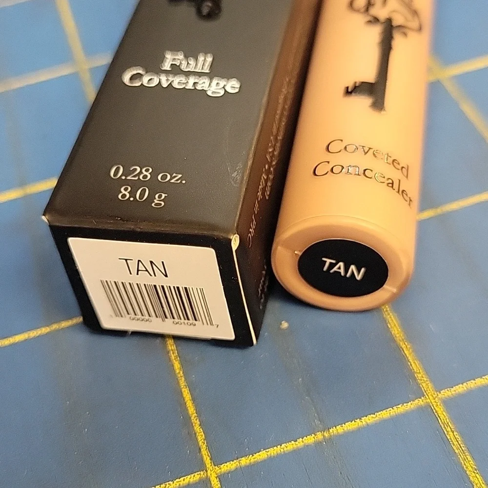 Private Society Cosmetics 8g Concealer in Tan New in Box